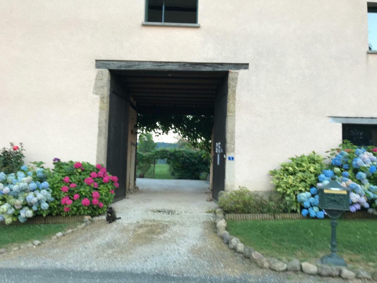 Gite Du Paradis Vieuzos Exteriér fotografie